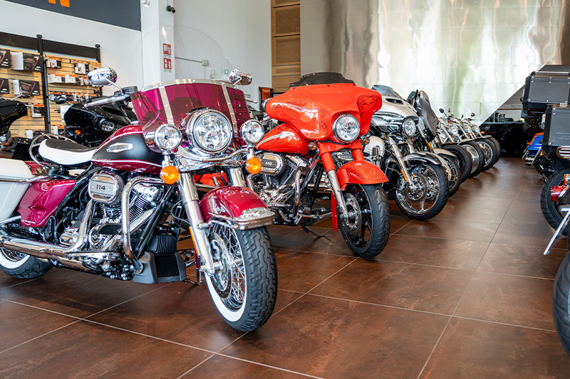 Touring Usate in Esposizione nel salone di Harley-Davidson Bergamo