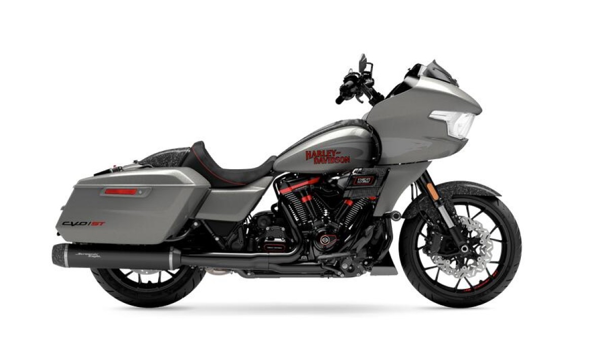 CVO ROAD GLIDE ST MERCURY SILVER