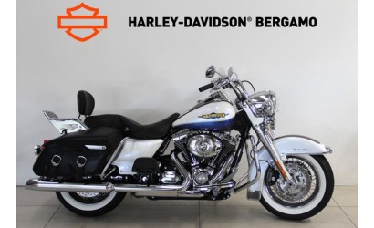 FLHRC ROAD KING CLASSIC MY10