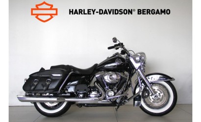 FLHRC ROAD KING CLASSIC MY2009