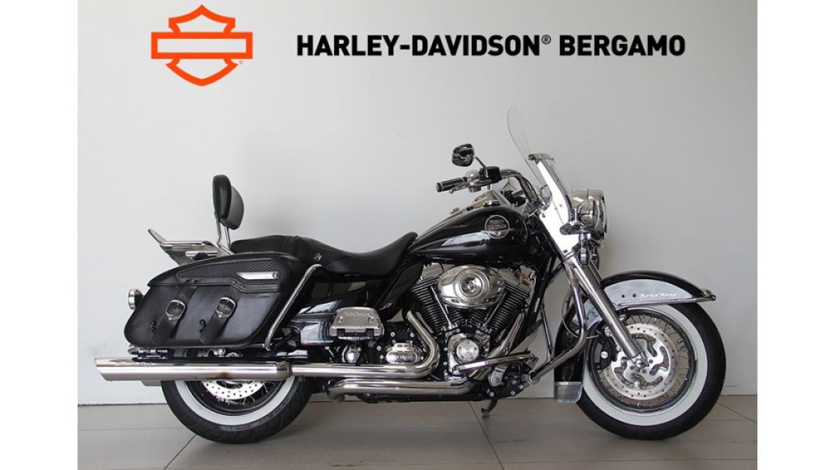 FLHRC ROAD KING CLASSIC MY2010