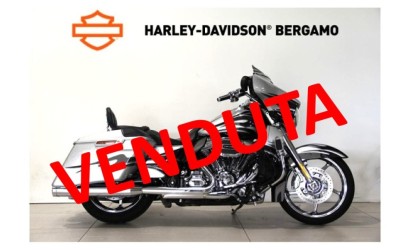 FXLRST STREET GLIDE CVO MY2015