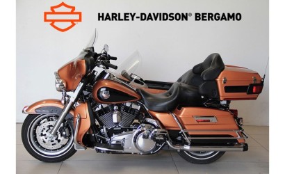 FLHTC ELECTRA GLIDE ULTRA CLASSIC SIDECAR 105Th