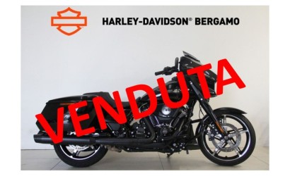 FLHX STREET GLIDE MY2025