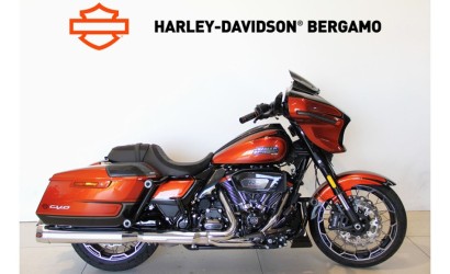 FLHXSE CVO STREET GLIDE USATA