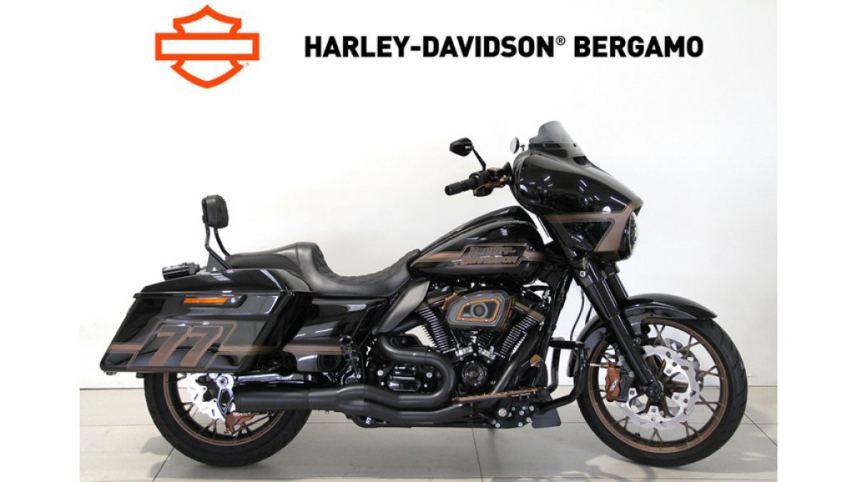 FLHXST STREET GLIDE ST MY2022