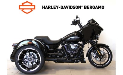 FLTRT ROAD GLIDE 3 USATA